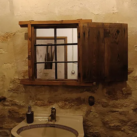 Moliner Apartment